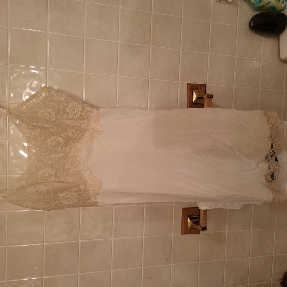 Vintage Slip medium